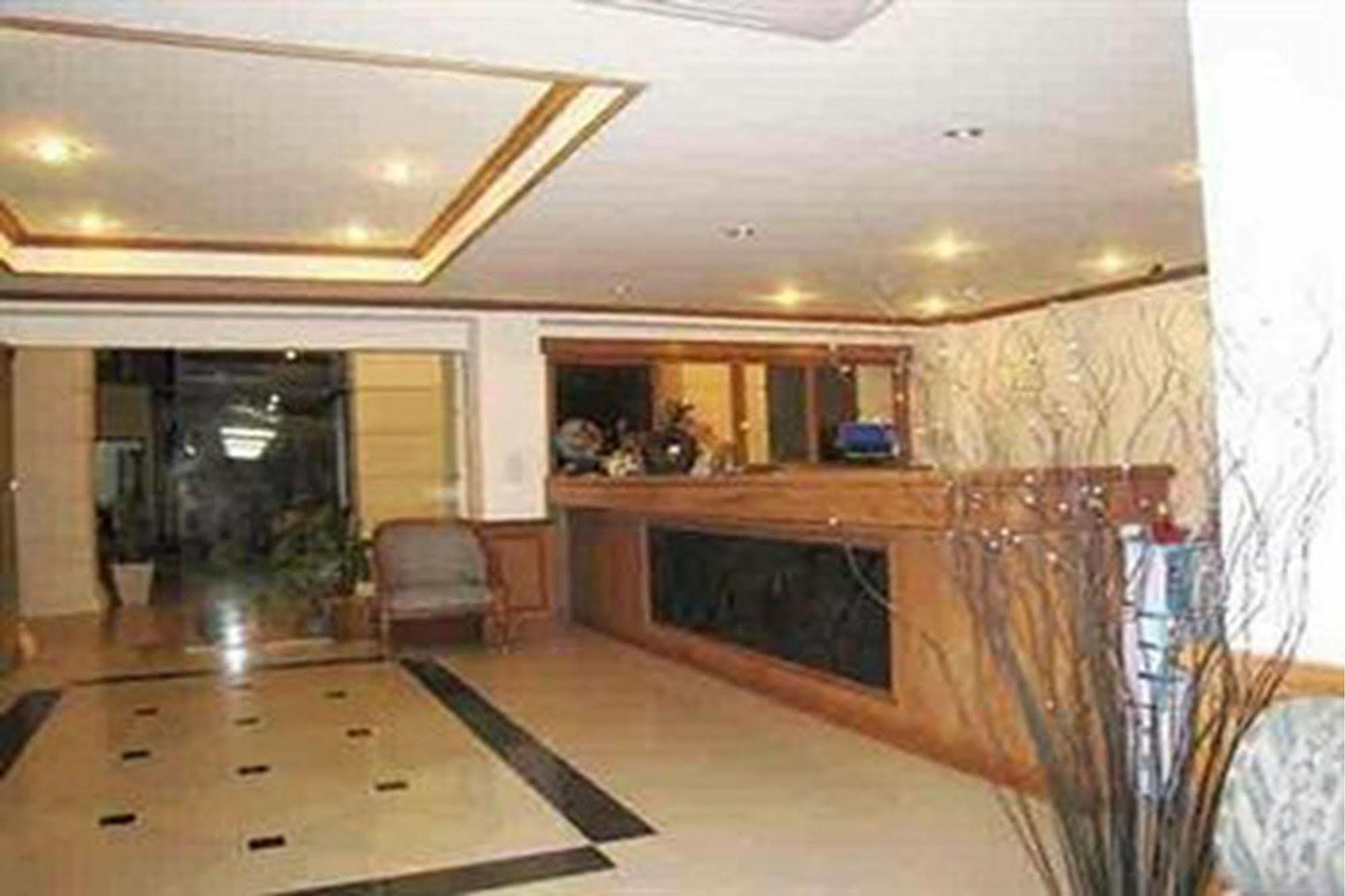 Rafael Hotel&Mansion Bangkok - SHA Extra Plus Certified Bagian luar foto