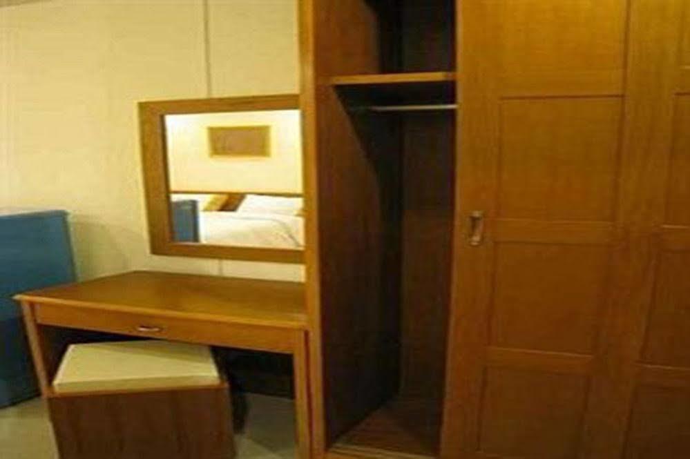 Rafael Hotel&Mansion Bangkok - SHA Extra Plus Certified Bagian luar foto